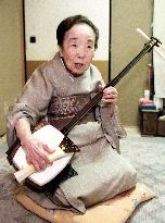 Koto musician Kikuhara dies at 102
